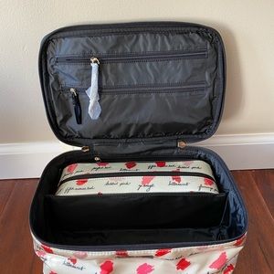 Kate Spade cosmetic set, NWT